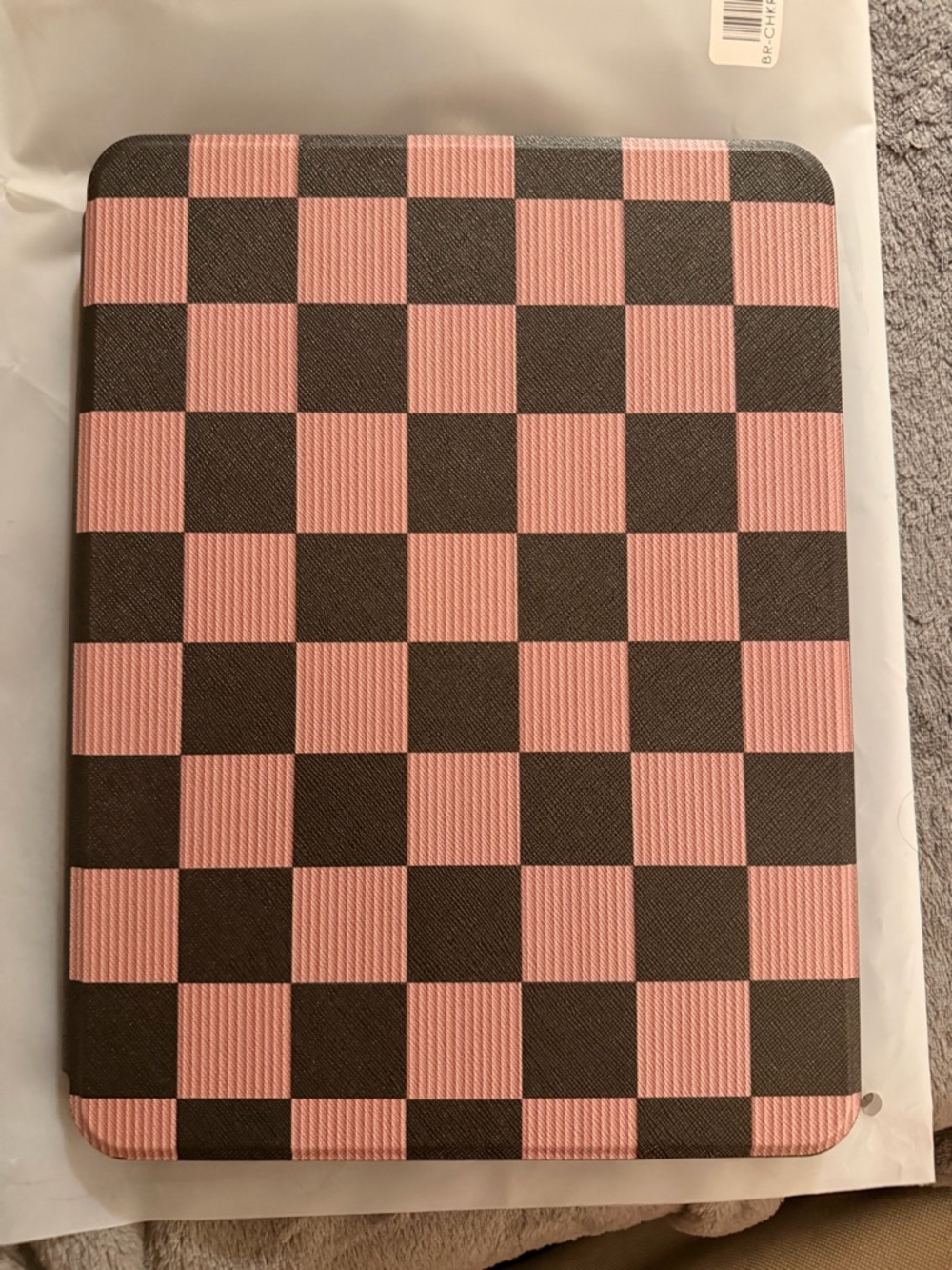 Mocha Vibe Checkered iPad Case
iPad Pro 11" (M5, M4)